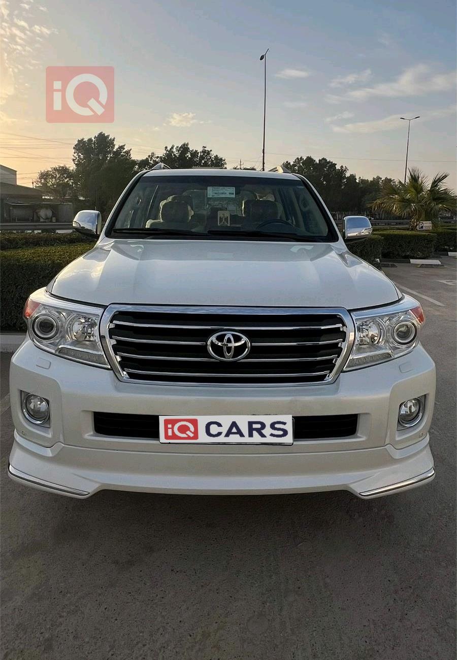 تويوتا لاندكروزر